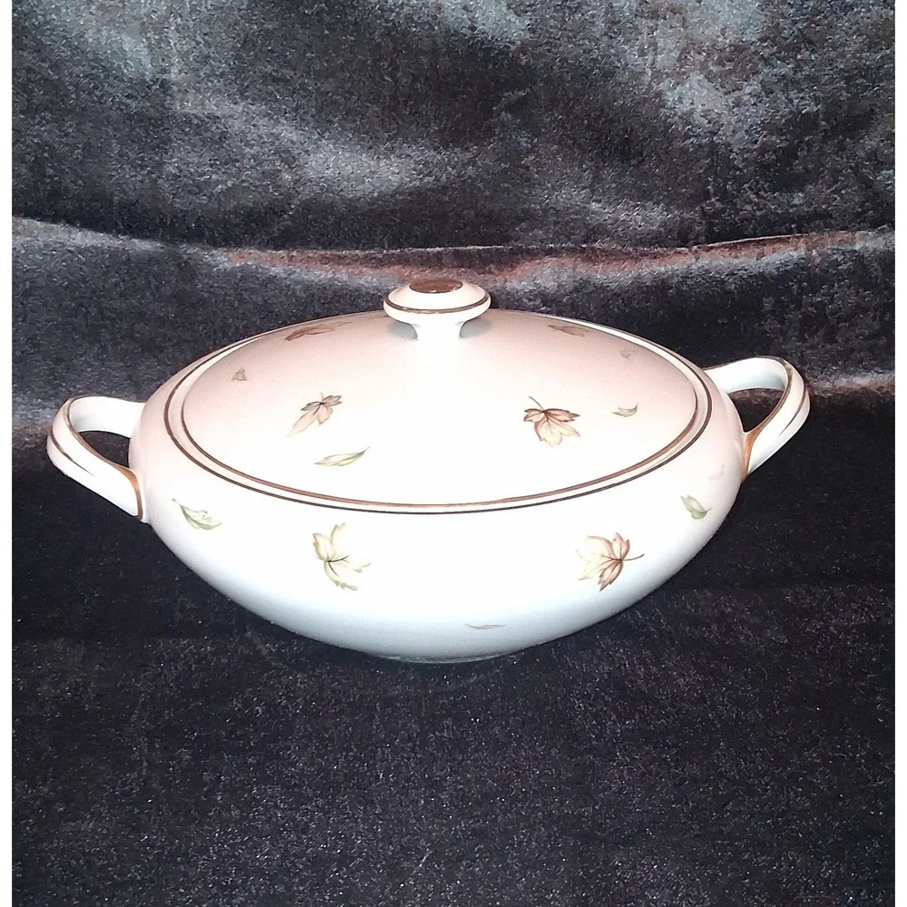 Harmony House Autumn‎ Leaves Round Covered Vegetable Bowl Dish Serving